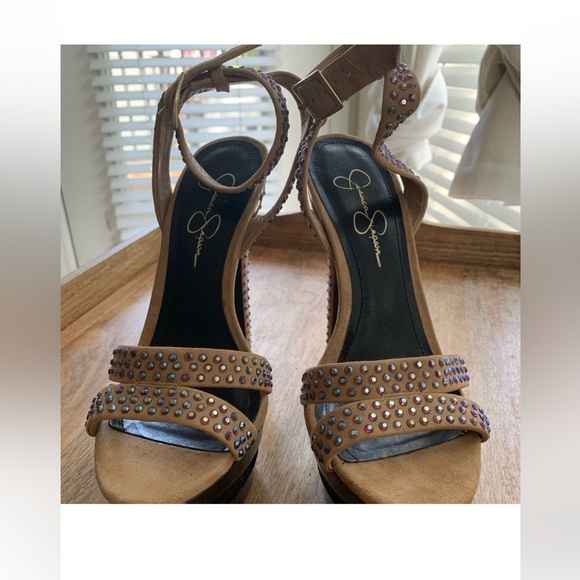 Jessica Simpson Celin Tan Suede/Rhinestone Double
Platform Sandal size 9.5 - Picture 3 of 12